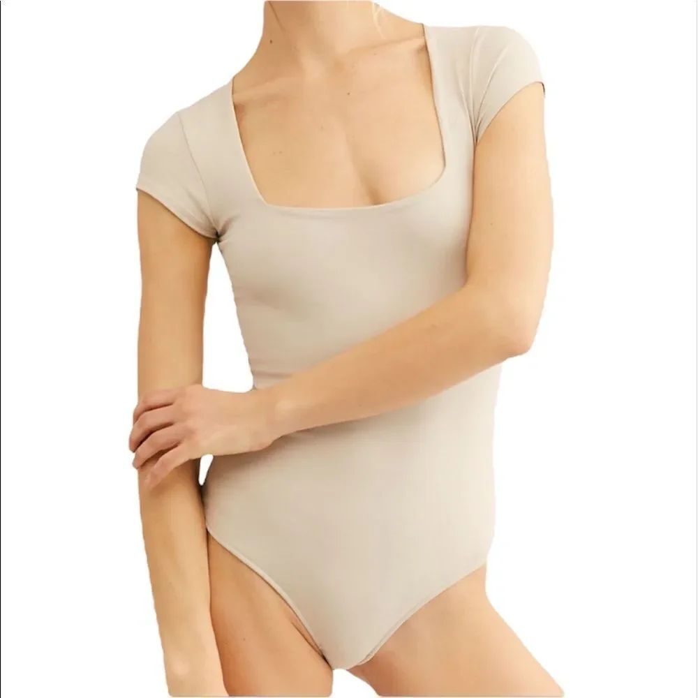 ✨ Fair and Square Neck Duo Bodysuit✨